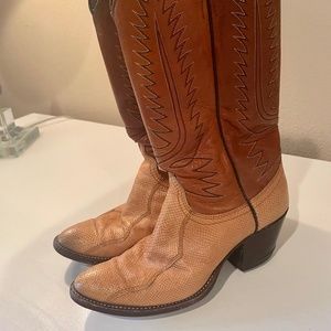 Women's lizard/leather cowboy boots